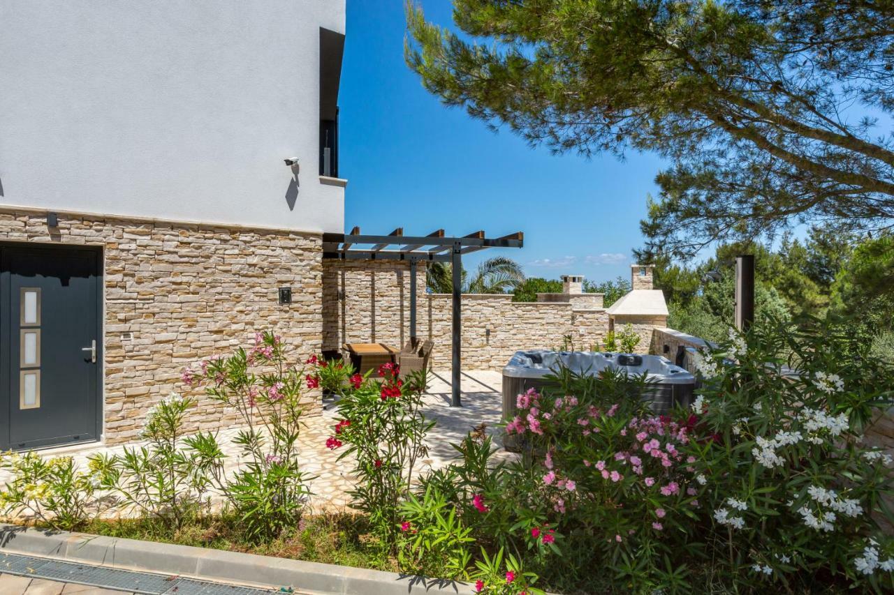 Seaside Villa & Spa Ližnjan Exteriör bild